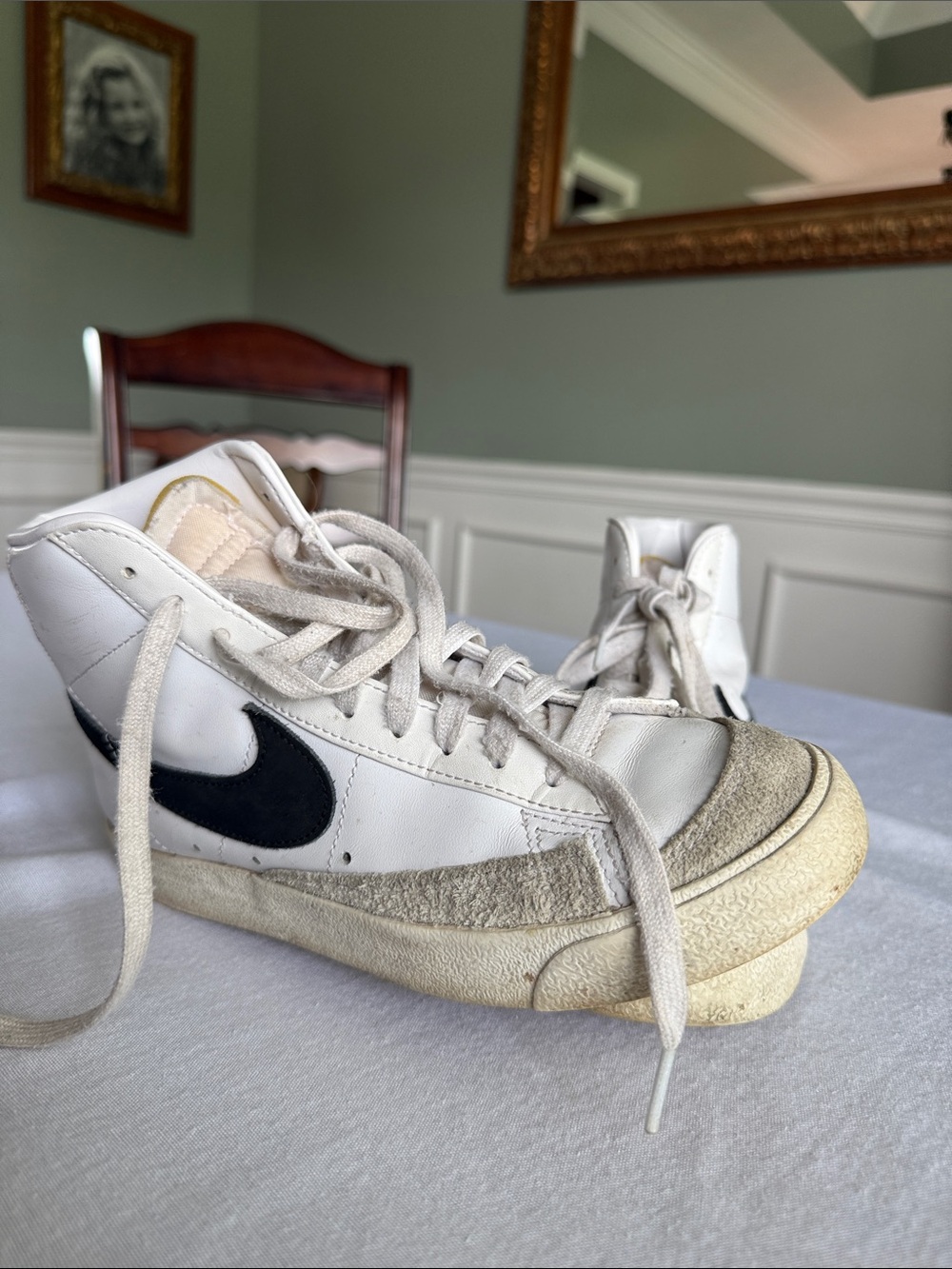 Nike Women’s Size 7.5 White High-Top Sneakers with Black Swoosh